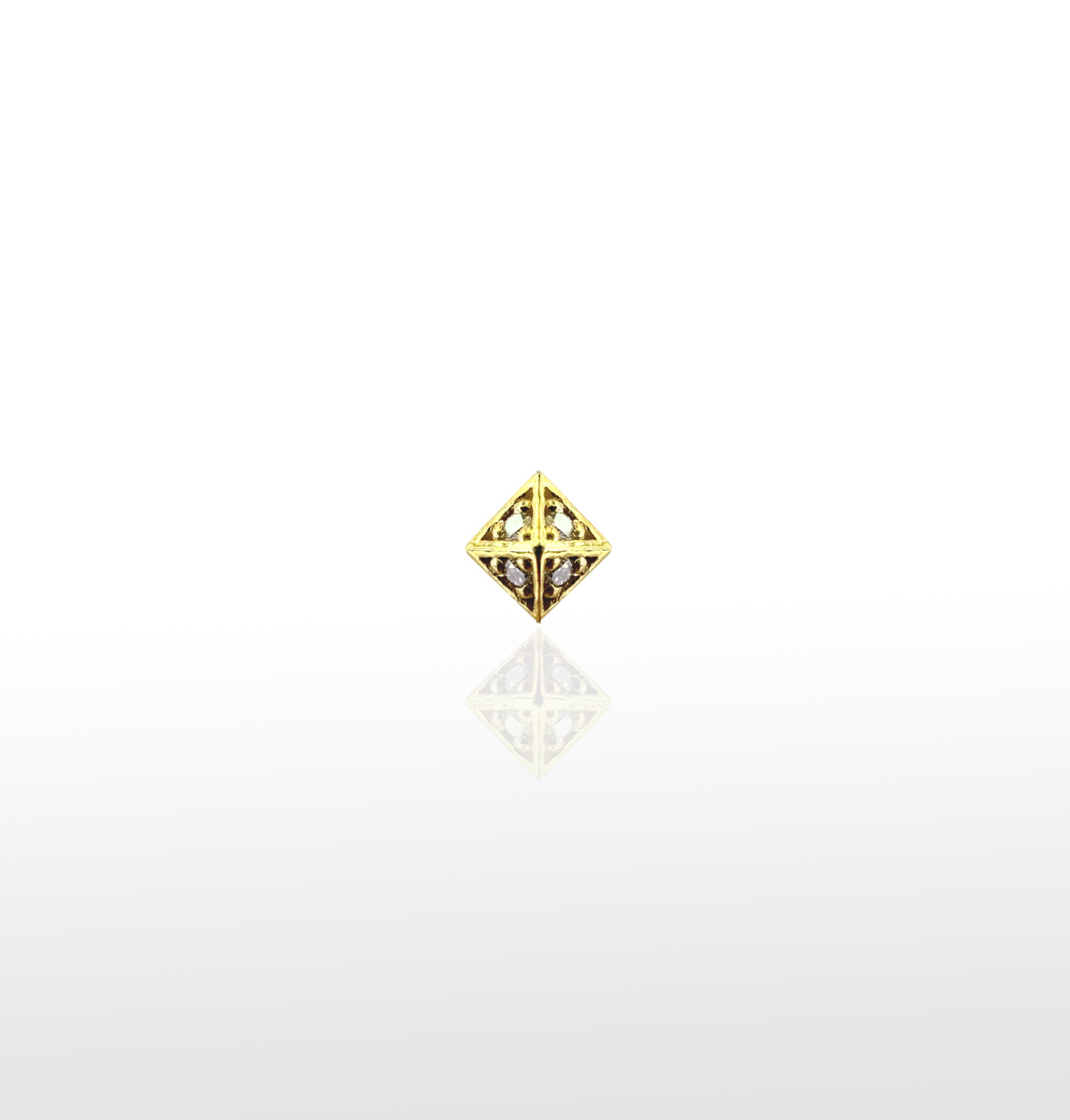 Image of Square Pyramid Ultimate Diamond